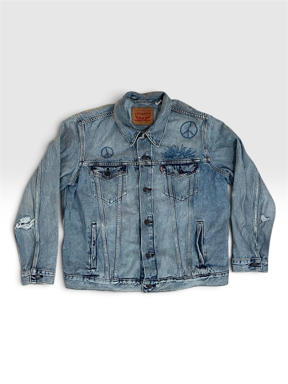 Levi’s Peace & Sun Trucker Denim Jacket XL Light Wash Distressed